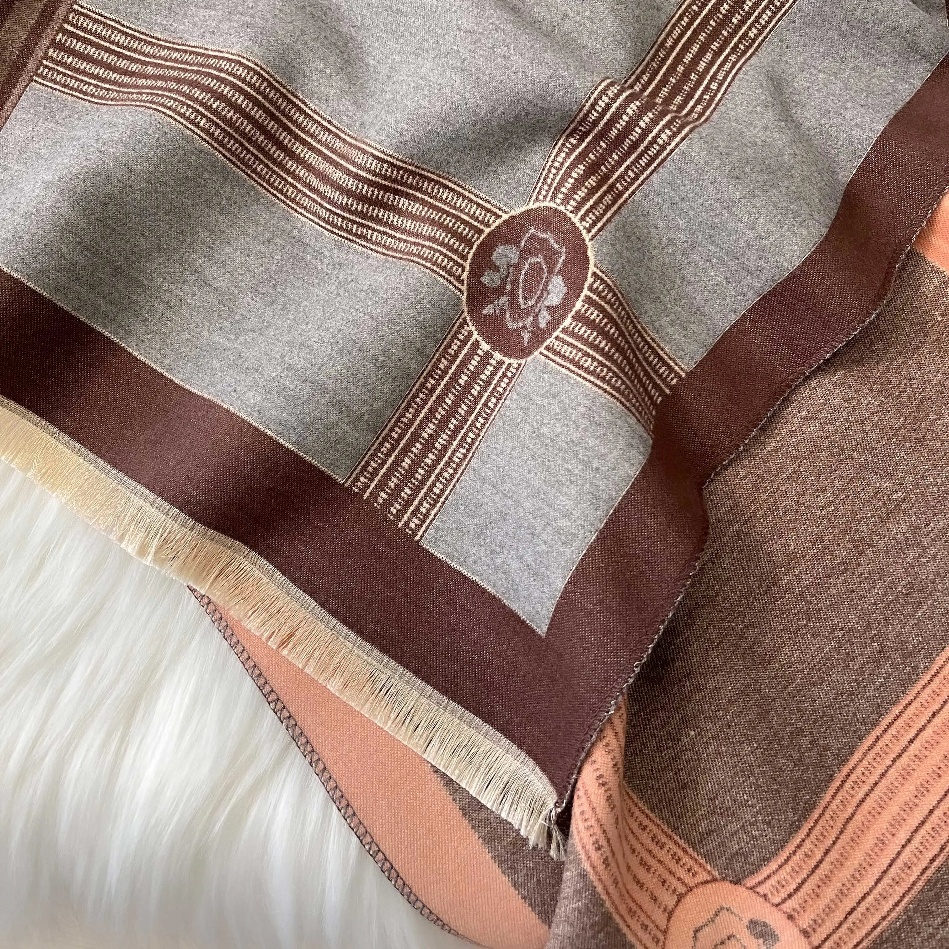 Artic Breeze Scarve