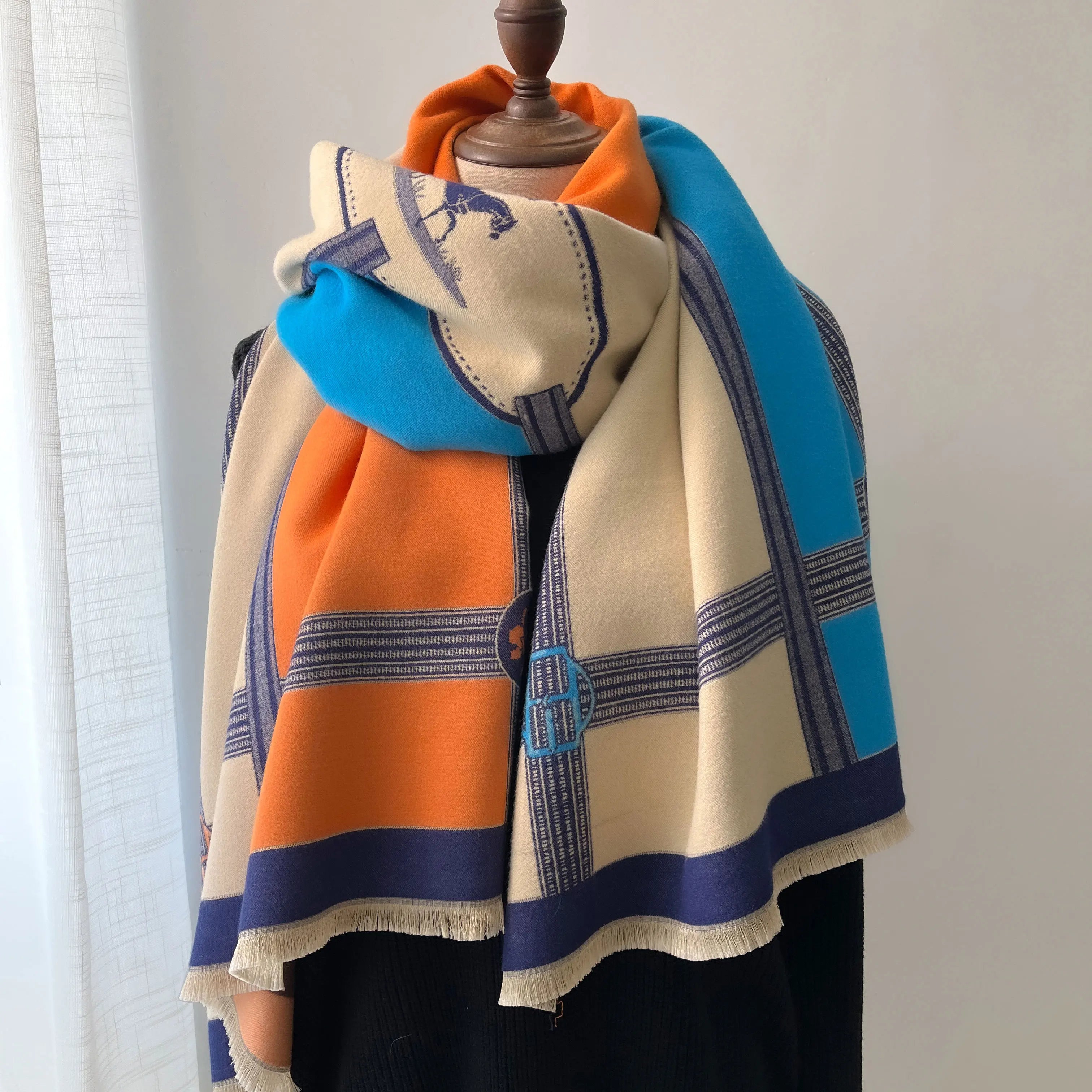 Artic Breeze Scarve