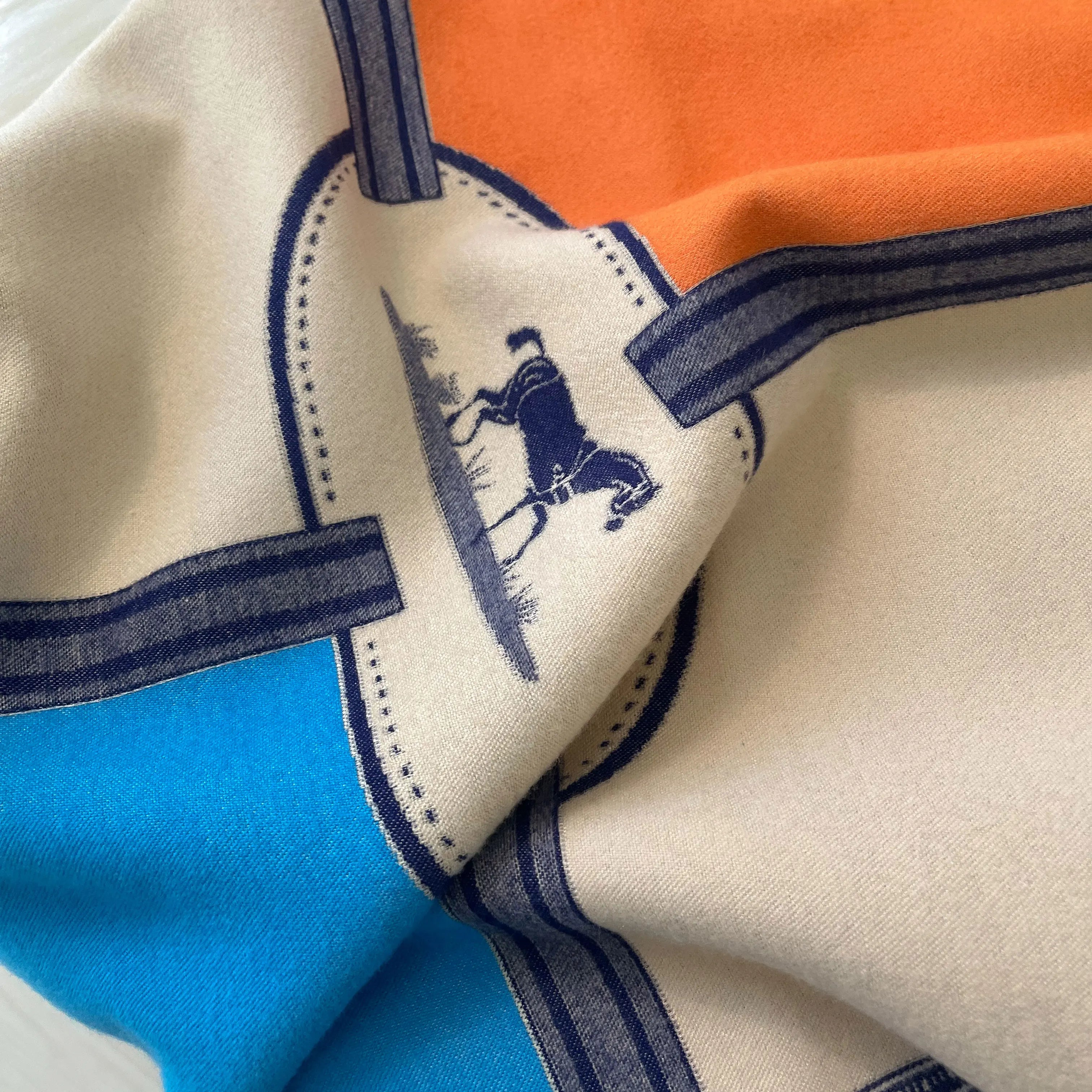 Artic Breeze Scarve