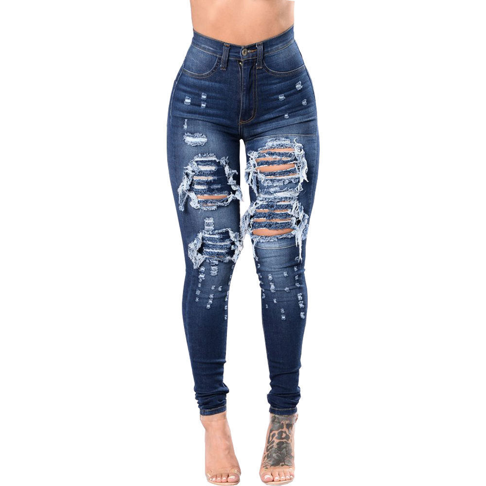 Luna Distressed Jean