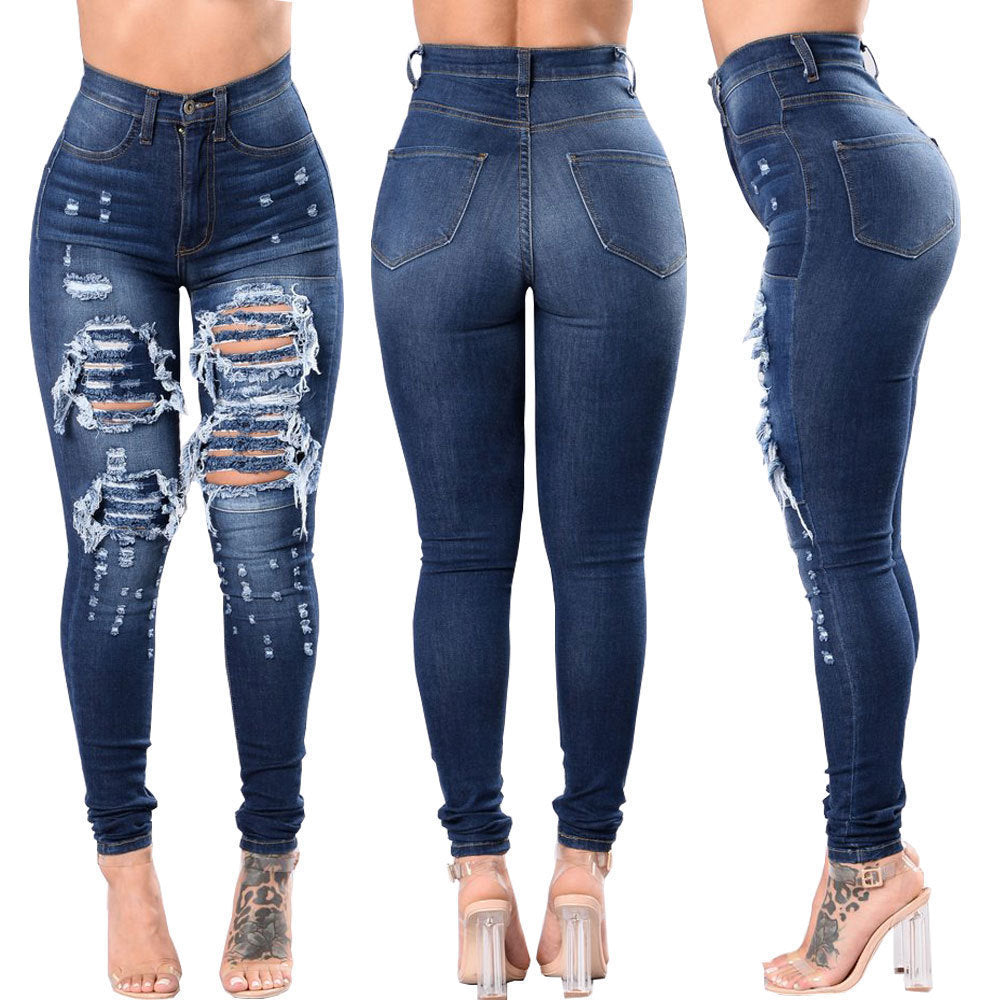 Luna Distressed Jean