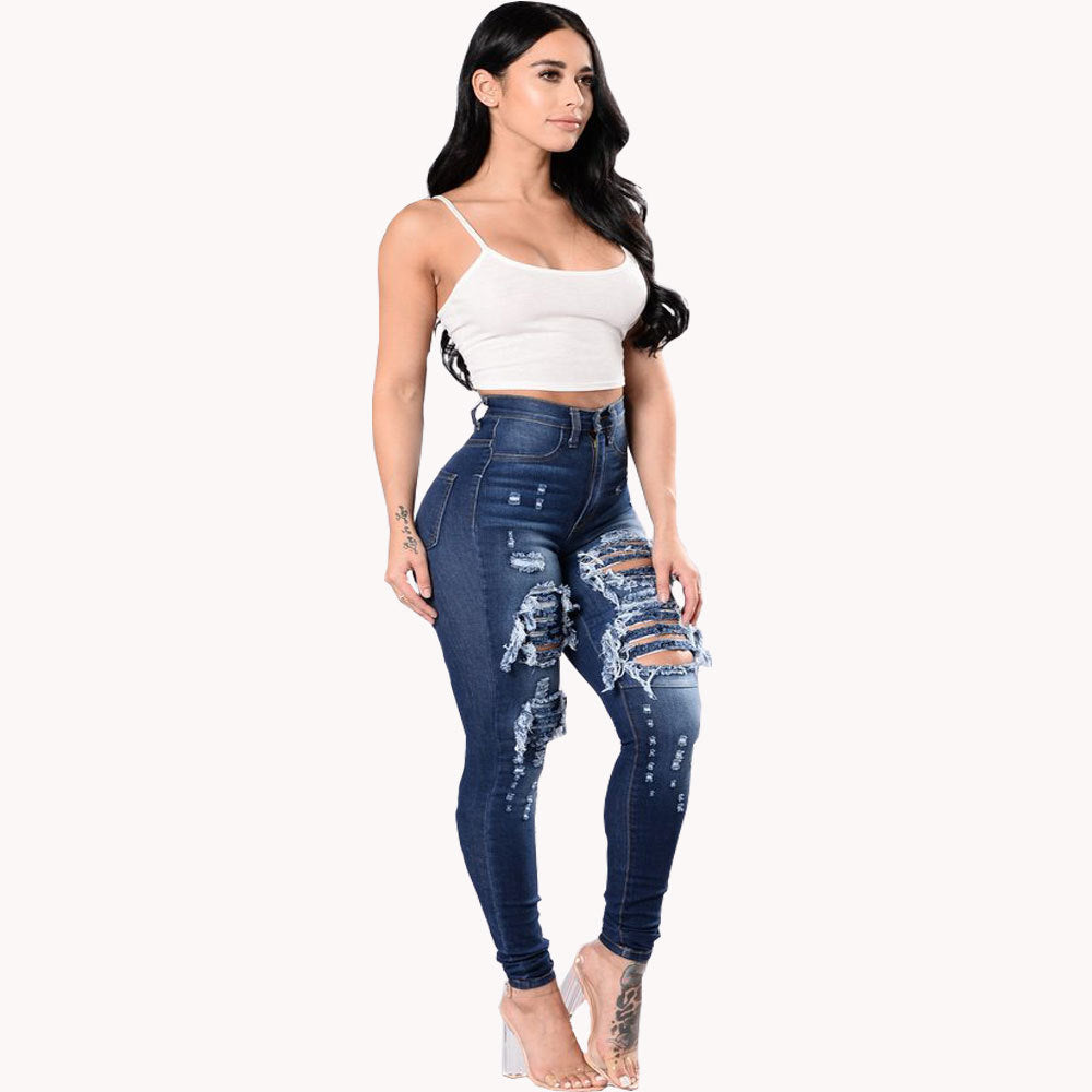 Luna Distressed Jean